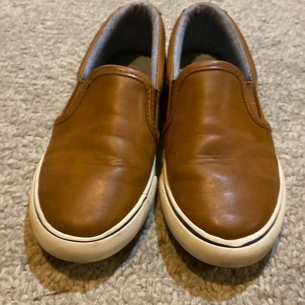 Cat and Jack brown slide ons size youth 1 boys
